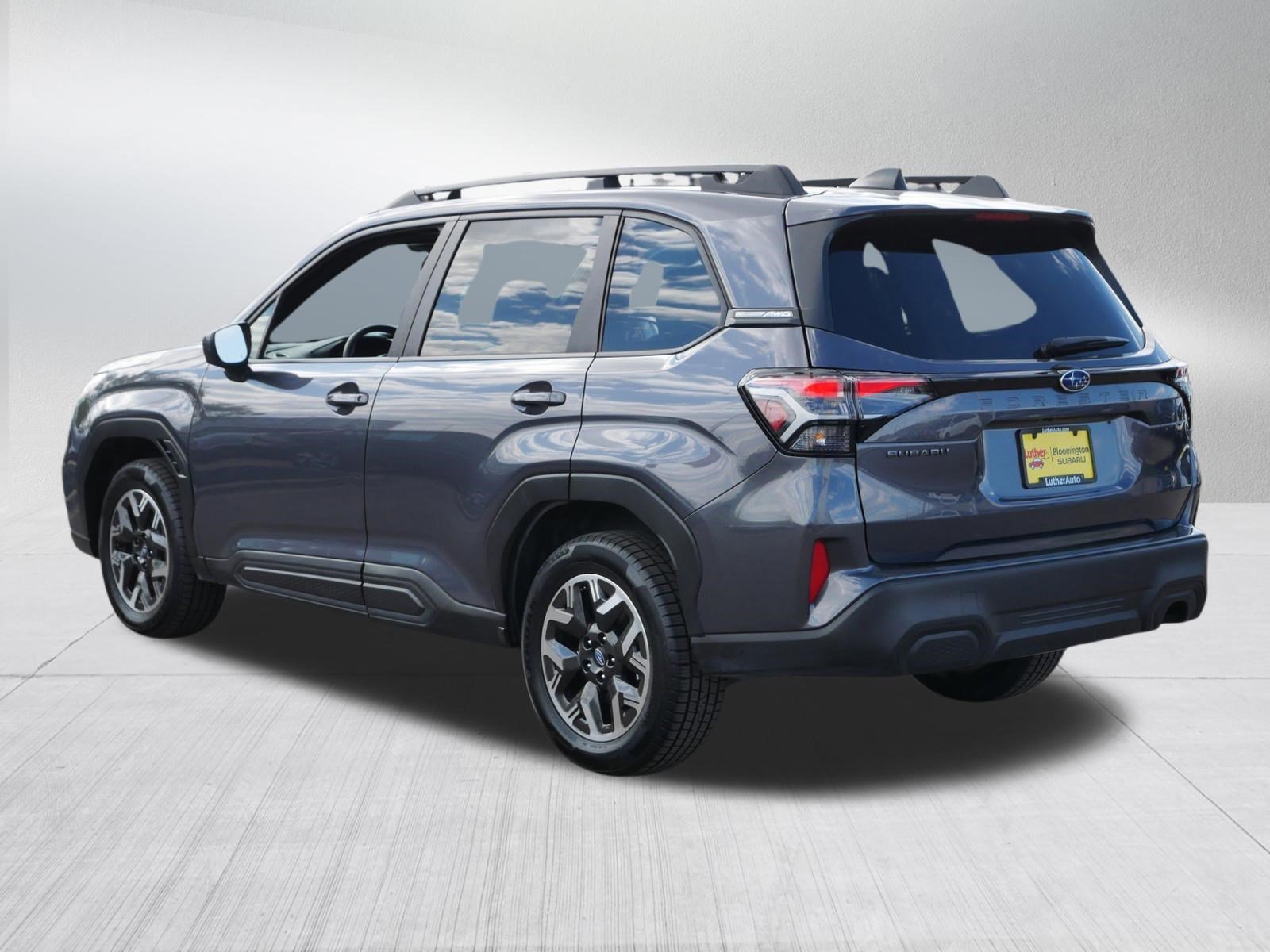 Used 2025 Magnetite Gray Metallic Subaru Premium image 5