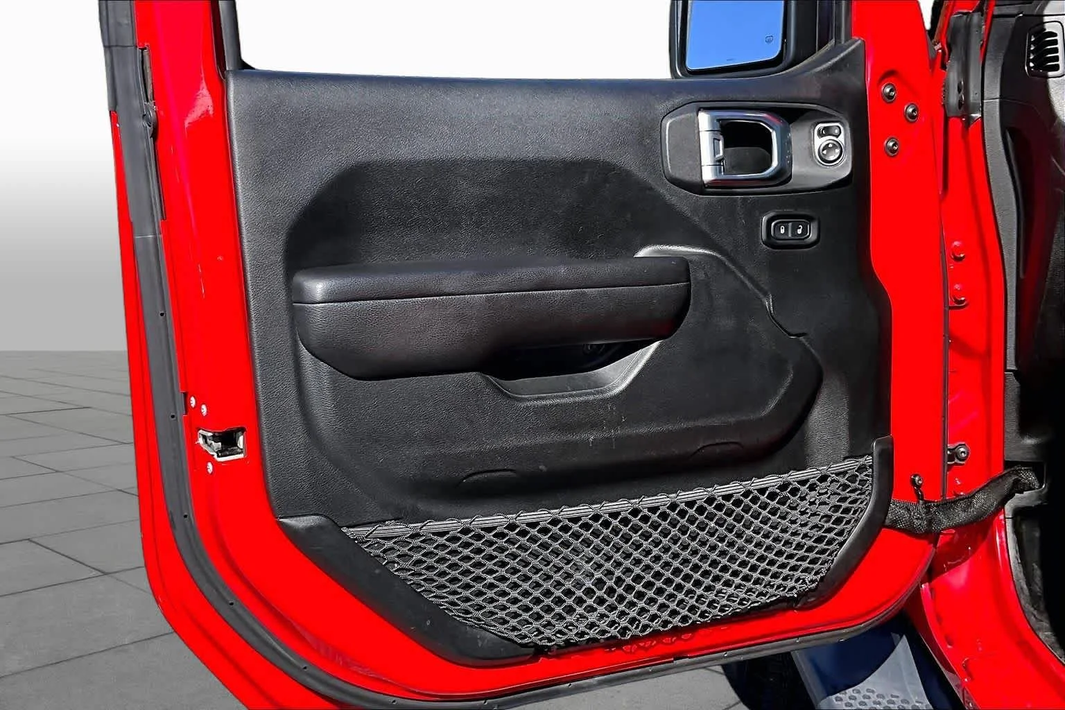 Used 2018 Firecracker Red Clearcoat Jeep Sport S image 20