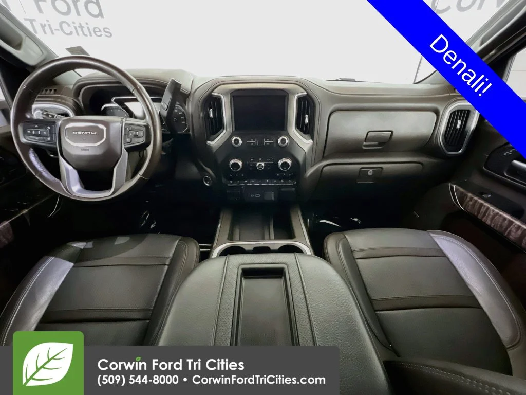 Used 2022 White Frost Tri-Coat GMC Denali image 6