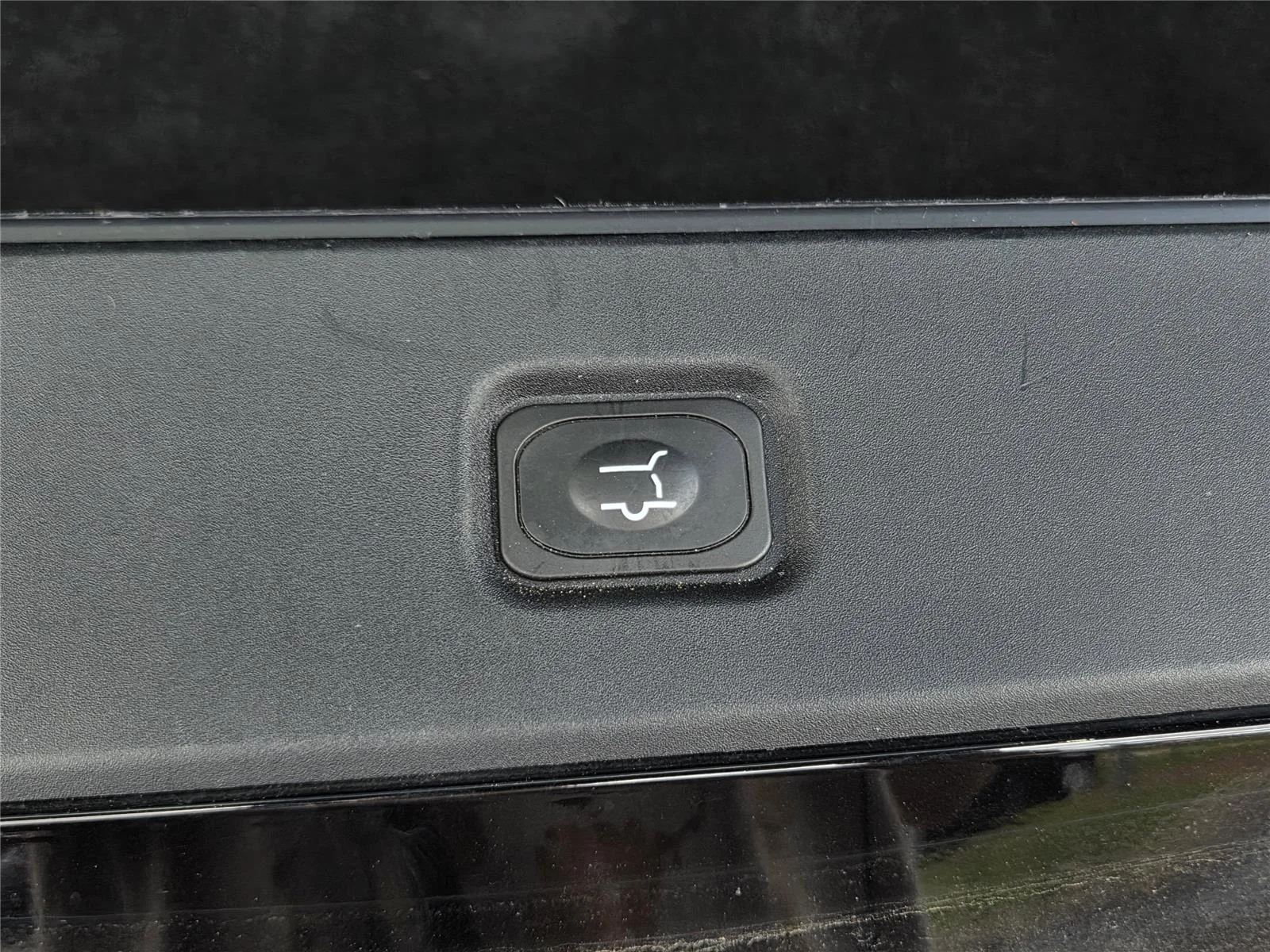 Used 2025 Agate Black Ford Active image 28