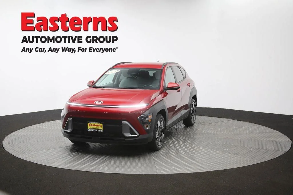Used 2025 Red Hyundai SEL image 55