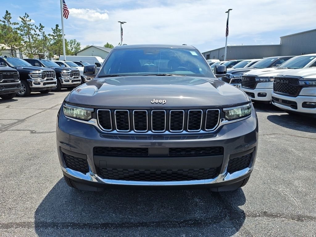 New 2026 Baltic Gray Metallic Clear-Coat Exterior Paint Jeep Laredo image 8