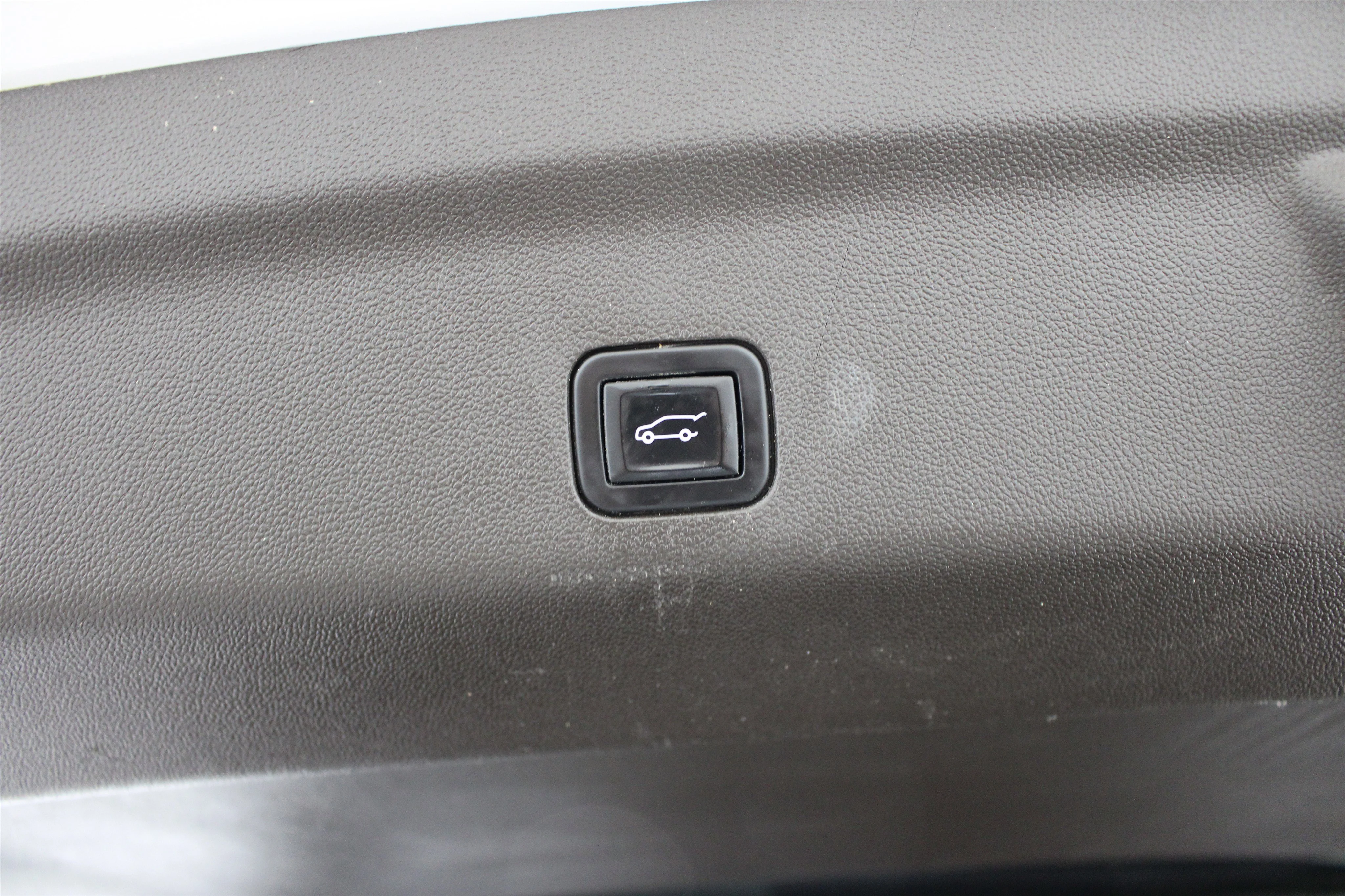 2023 GMC Yukon XL Denali - Photo 24
