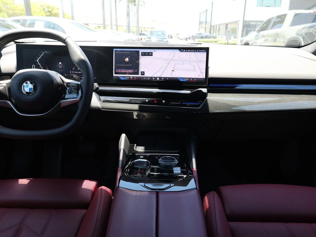 Used 2025 White BMW 530i image 27