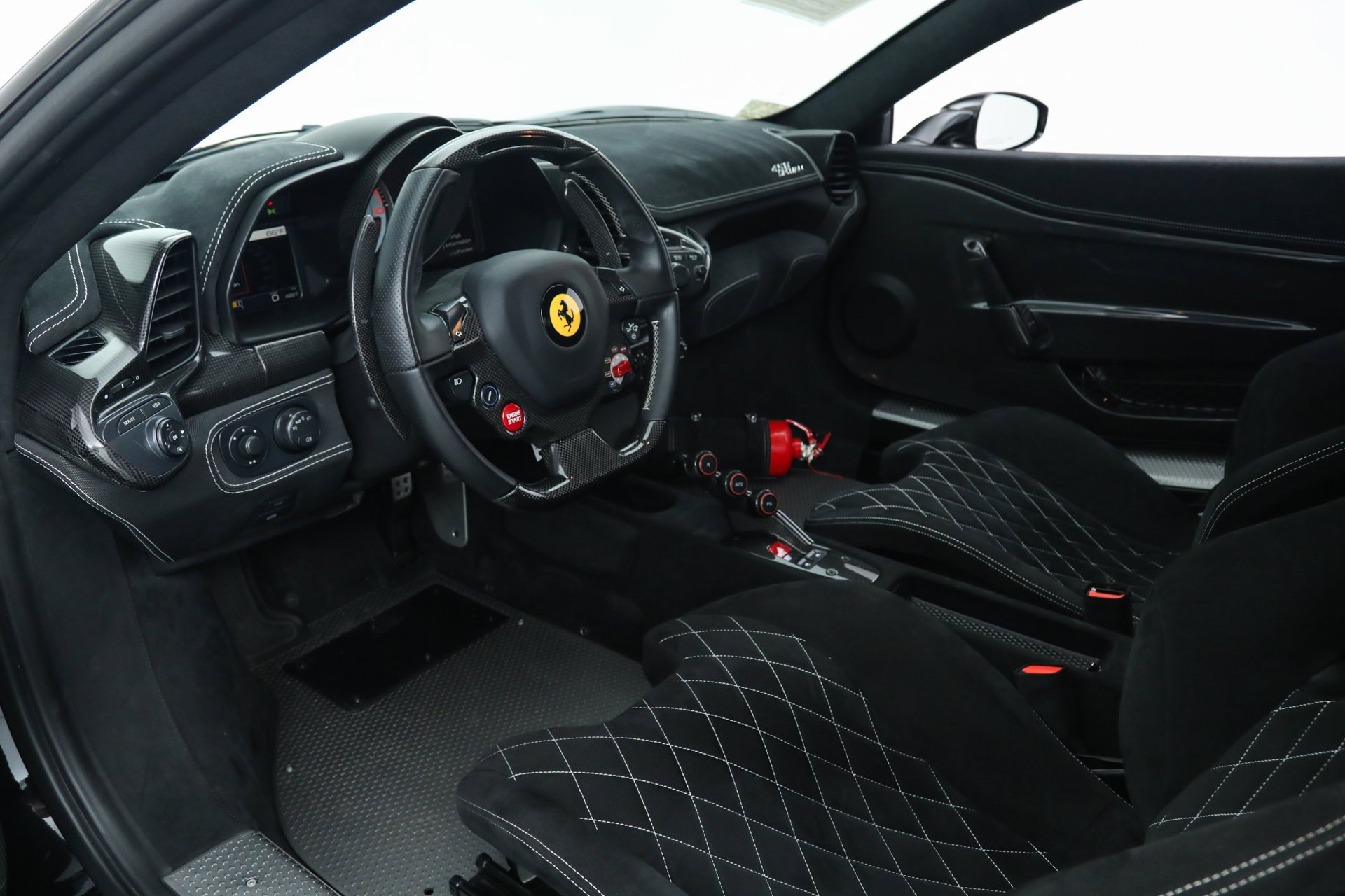 Certified Used 2015 Black Ferrari  image 2