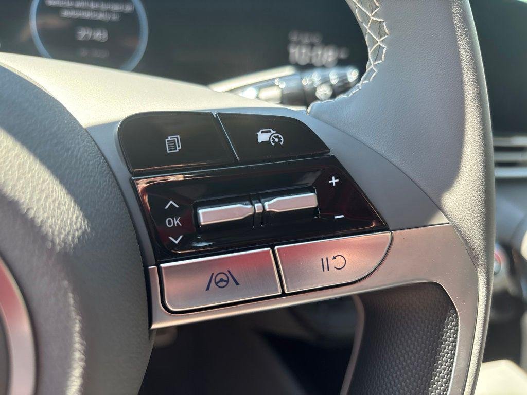2025 Hyundai Elantra Blue - Photo 22
