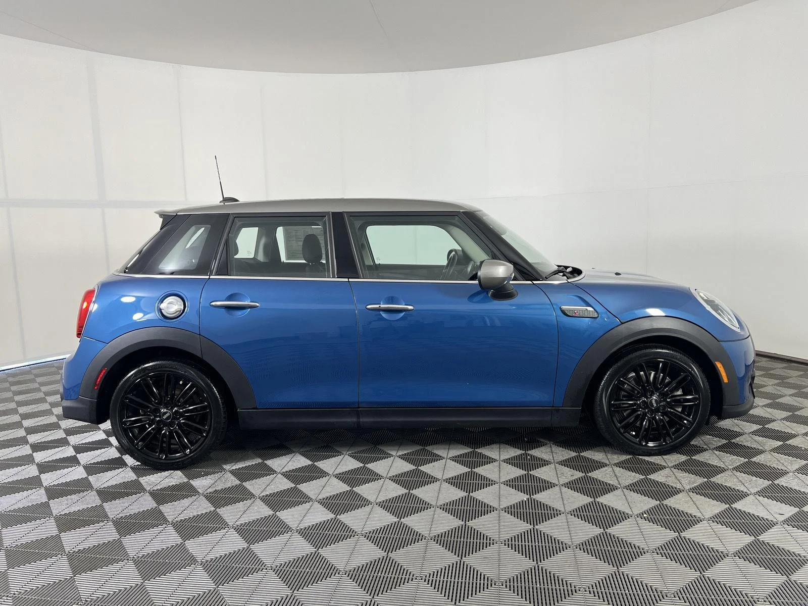 Used 2024 Island Blue Metallic MINI Cooper S image 2