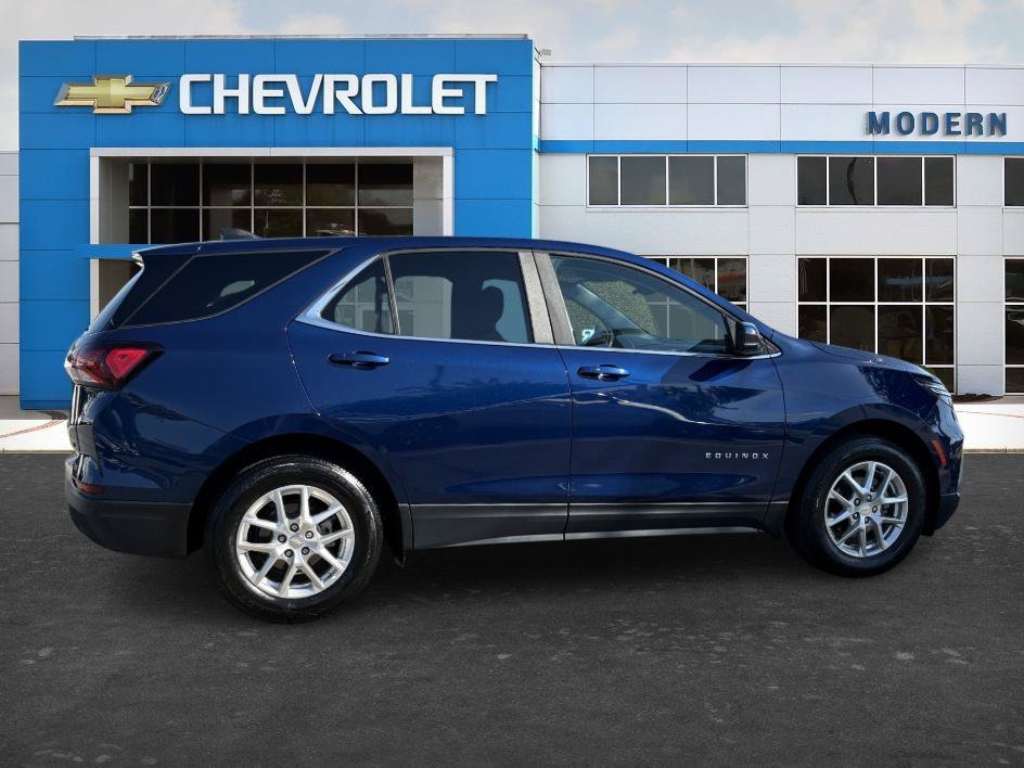 Used 2022 Blue Glow Metallic Chevrolet LT image 5