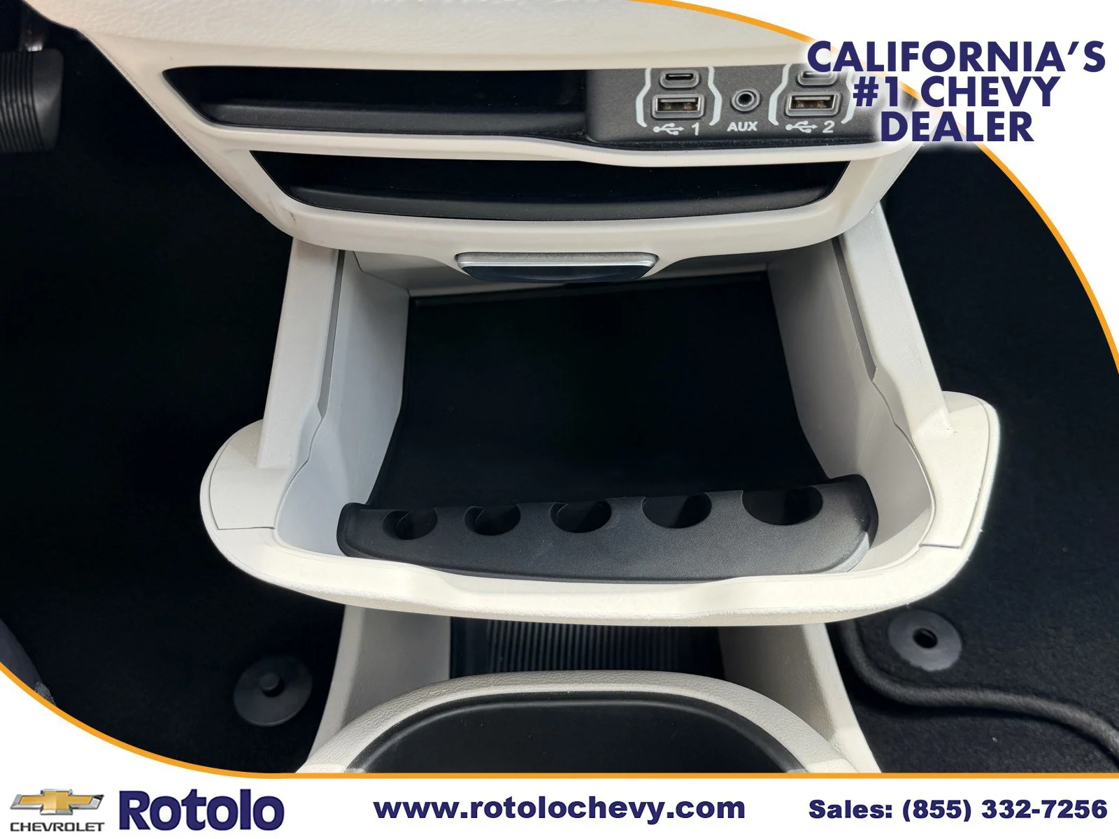 Used 2023 Silver Mist Clearcoat Chrysler Hybrid Touring L image 27