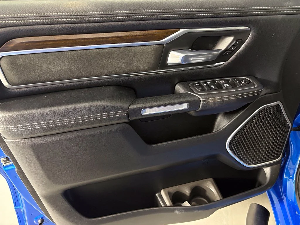 Used 2021 Blue Ram Laramie image 14