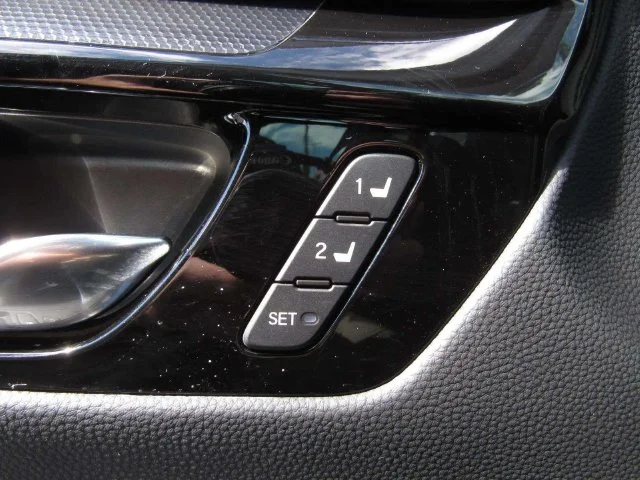 Certified Used 2026 Solar Silver Metallic Honda AWD EX-L image 25