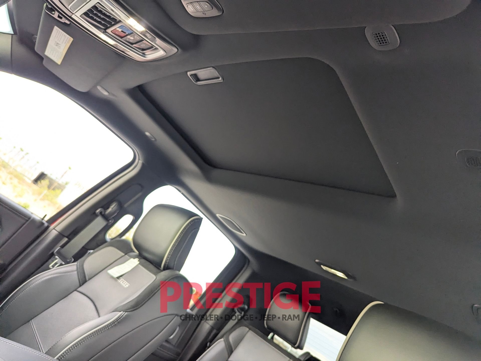 New 2026 Molten Red Pearl-Coat Exterior Paint RAM Laramie image 25