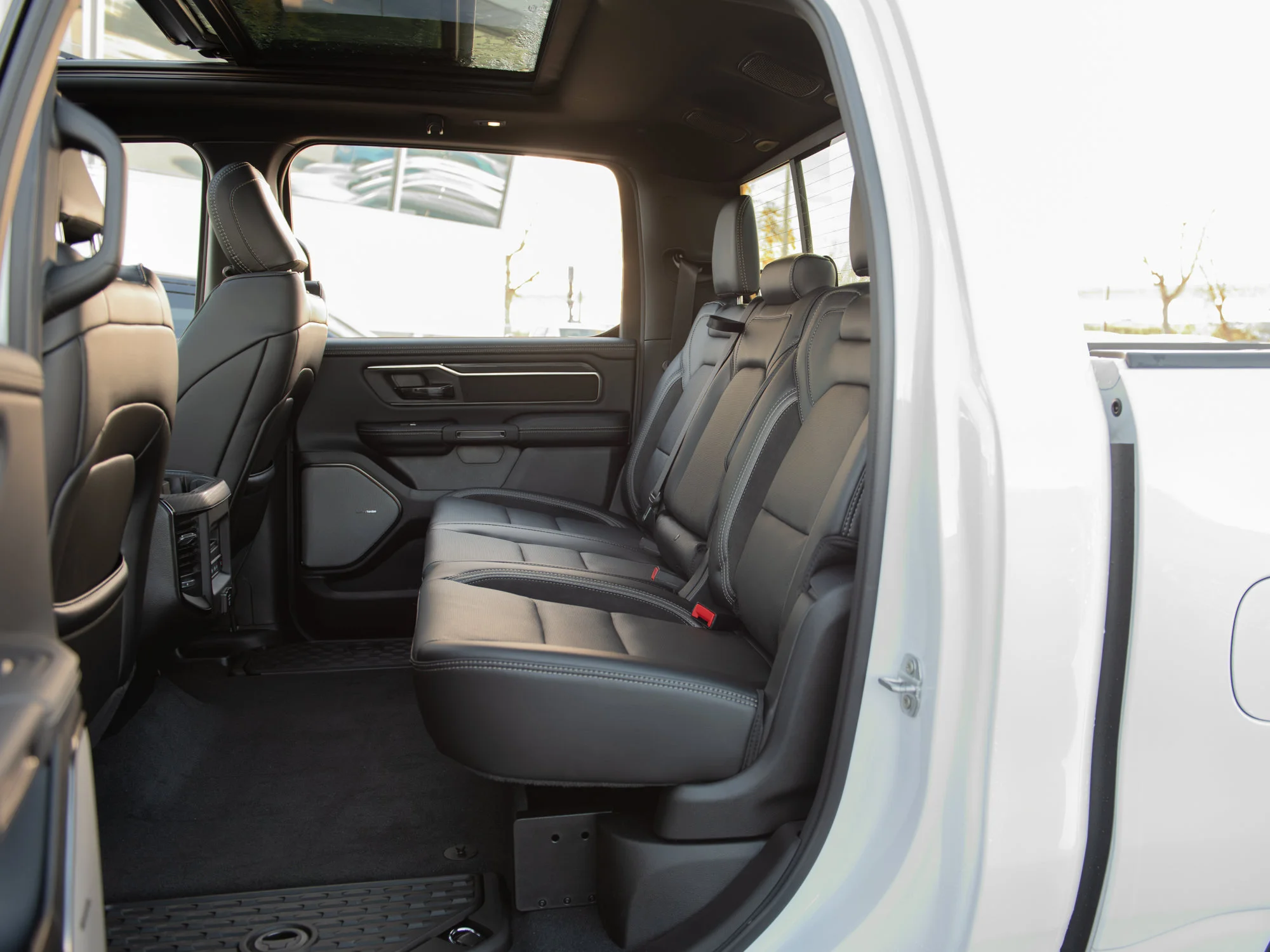 New 2026 White RAM Rebel G/T* Crew Cab 4x4, Pano Sunroof, Passive Cold End Exhaust, Passenger Screen image 25