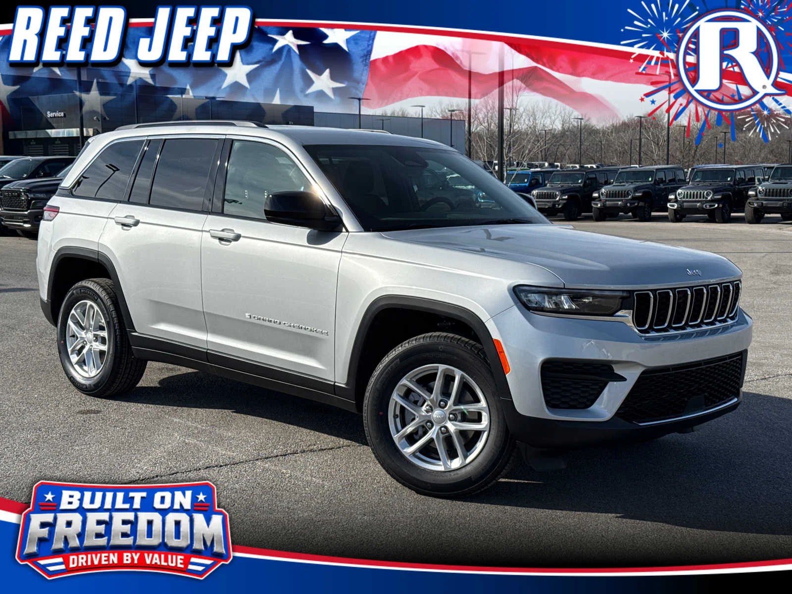 2026 Jeep Grand Cherokee Laredo