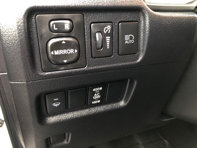 Used 2021 White Toyota Trail image 23