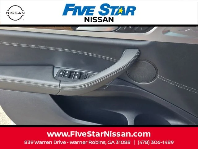 Used 2019 Silver BMW xDrive30i image 31