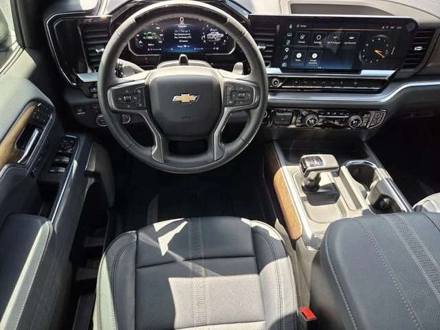 Used 2026 Gray Chevrolet High Country image 13