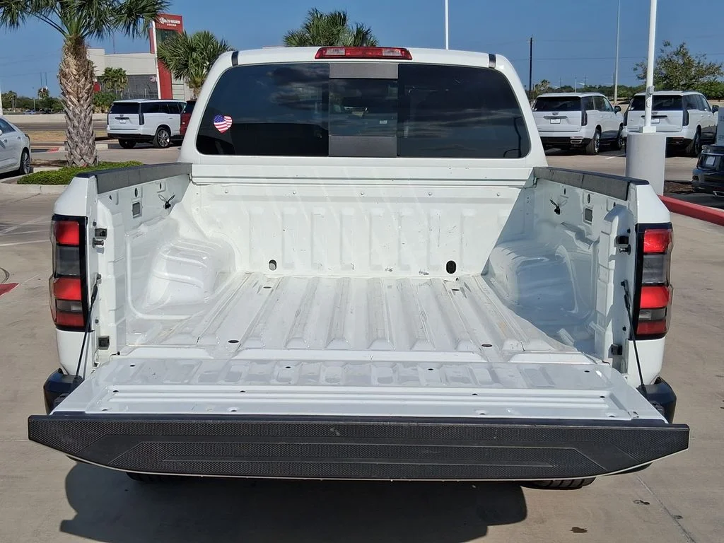 Used 2025 White Nissan S image 6