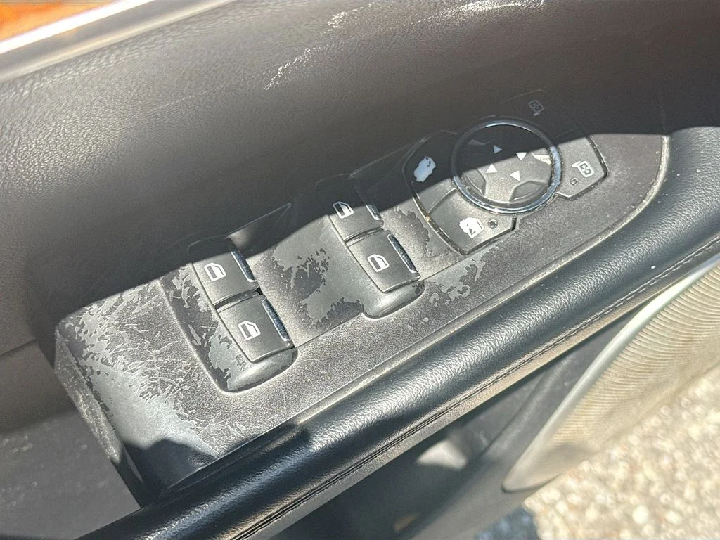 Used 2018 Black Lincoln Reserve image 19