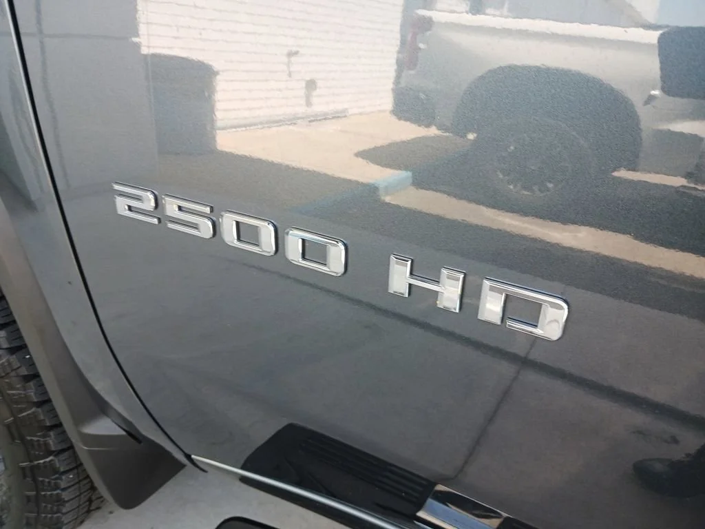 Used 2020 Shadow Gray Metallic Chevrolet High Country image 31