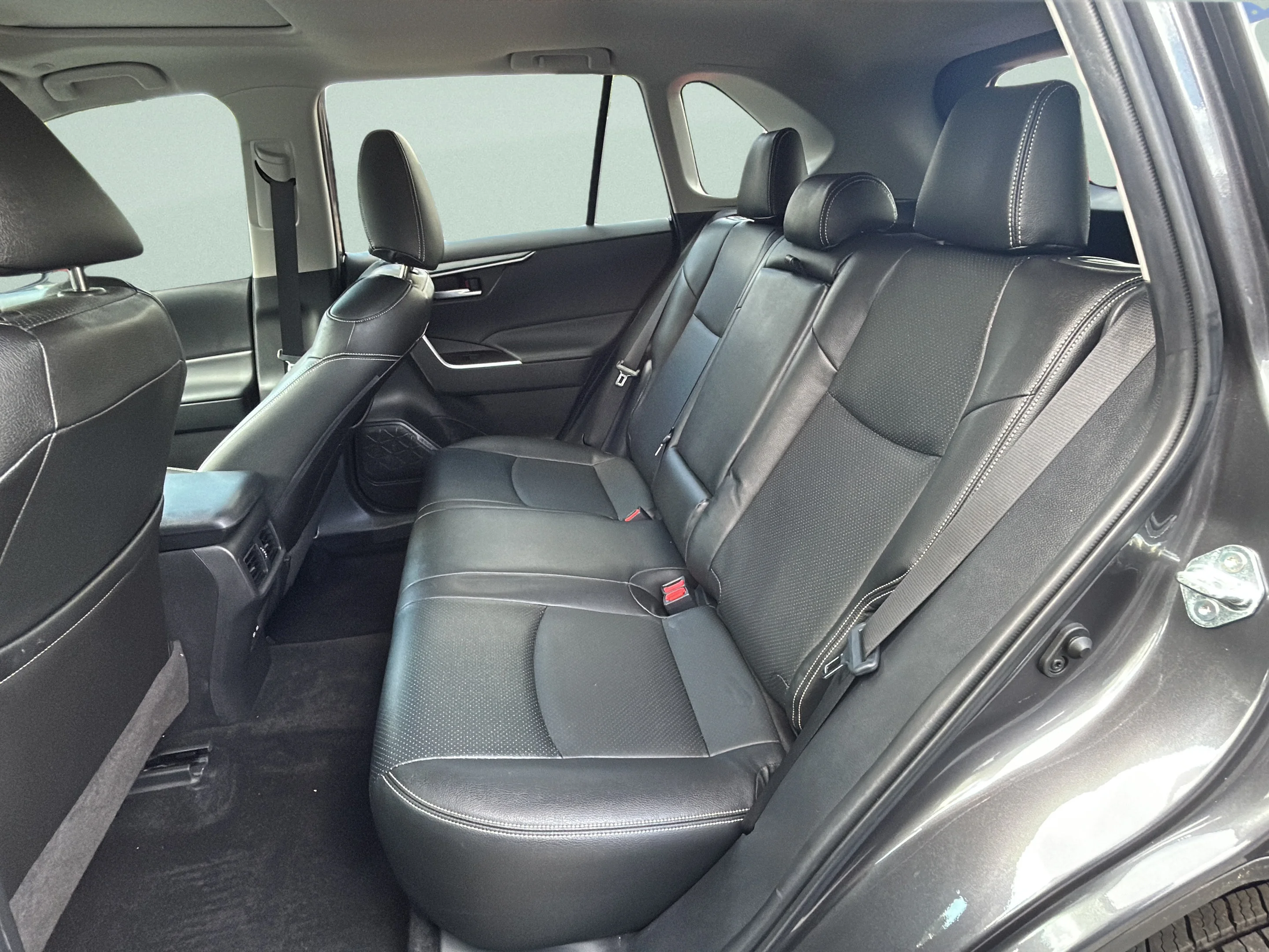 Used 2024 Magnetic Gray Metallic Toyota XLE image 10
