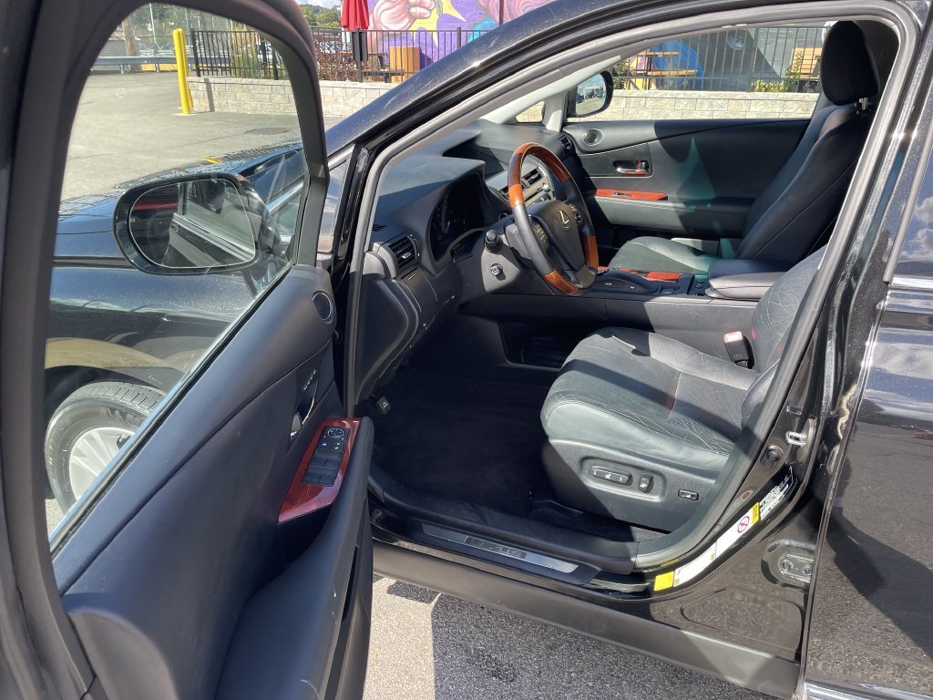 Used 2012 Black Lexus 450h image 14