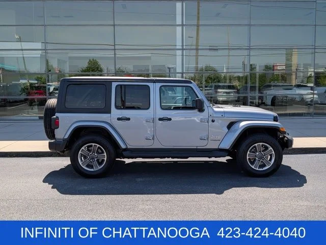 Used 2021 Silver Jeep Unlimited Sahara image 8