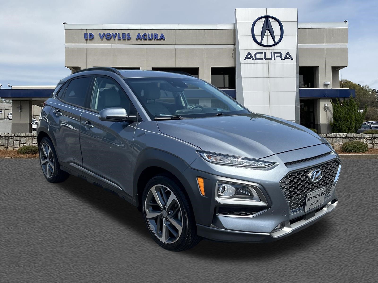 Used 2021 Sonic Silver Hyundai Ultimate image 3