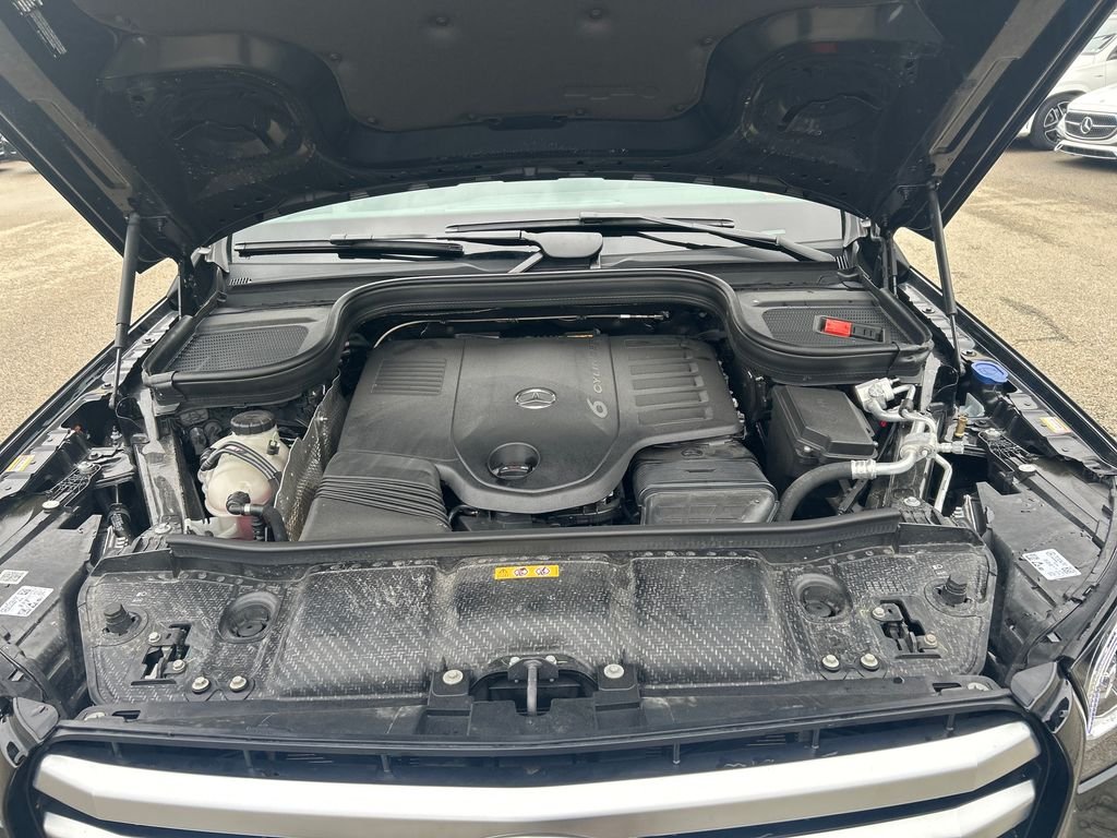 Used 2026 Black Mercedes-Benz GLS 450 image 22