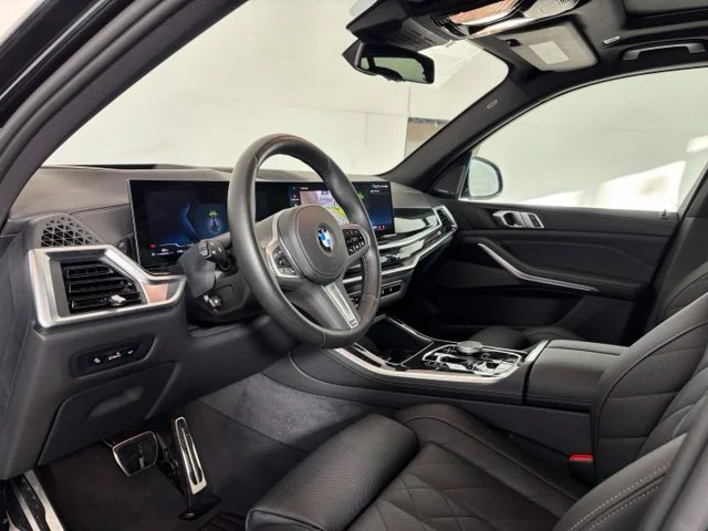 Used 2024 Black Sapphire Metallic BMW xDrive40i image 9