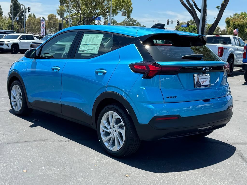 New 2027 Marina Blue Metallic Chevrolet LT image 4