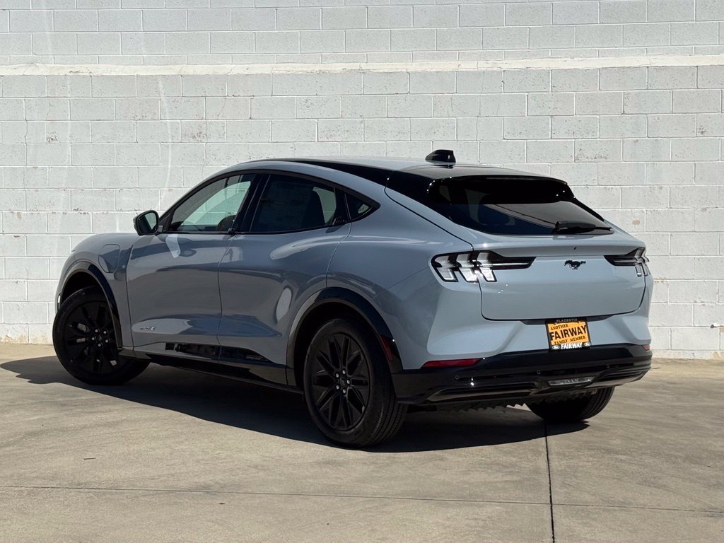 New 2026 Glacier Gray Metallic Tri-coat Ford Premium image 3