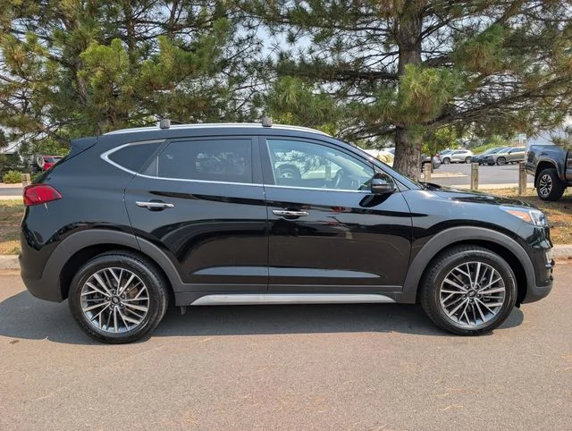 Used 2021 Black Noir Pearl Hyundai Limited image 2