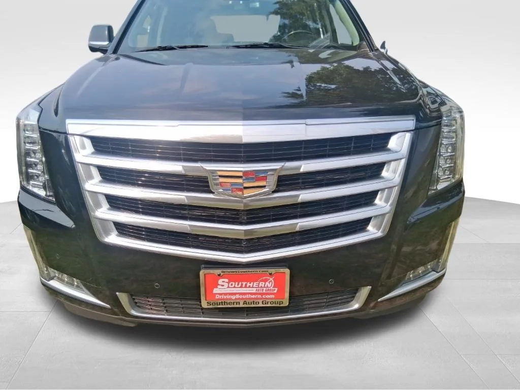 Used 2017 Black Cadillac Luxury image 20