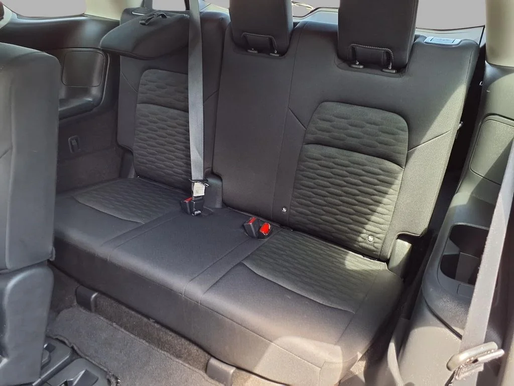 Used 2025 Silver Nissan SV image 25