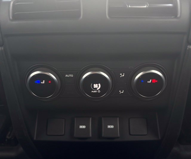 Certified Used 2023 Silver Land Rover X-Dynamic SE image 45