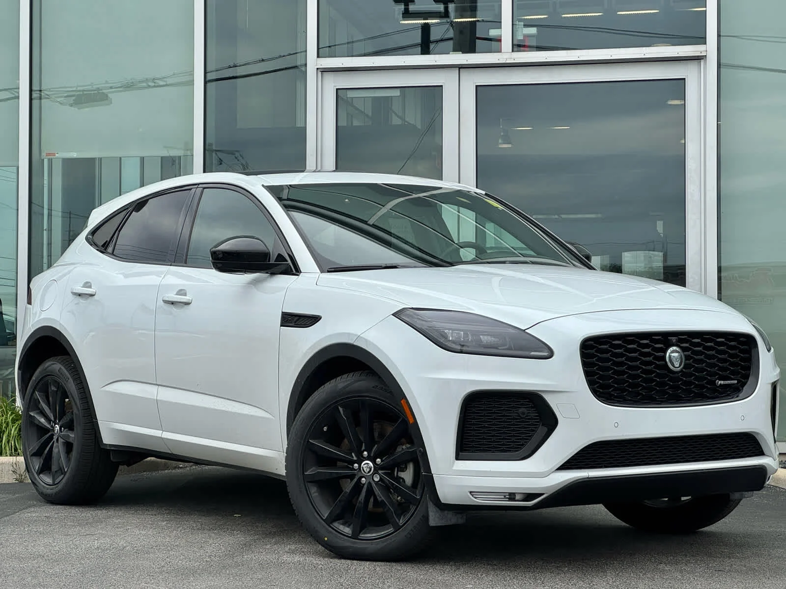2024 Jaguar E-PACE P250 R-DYNAMIC SE's photo
