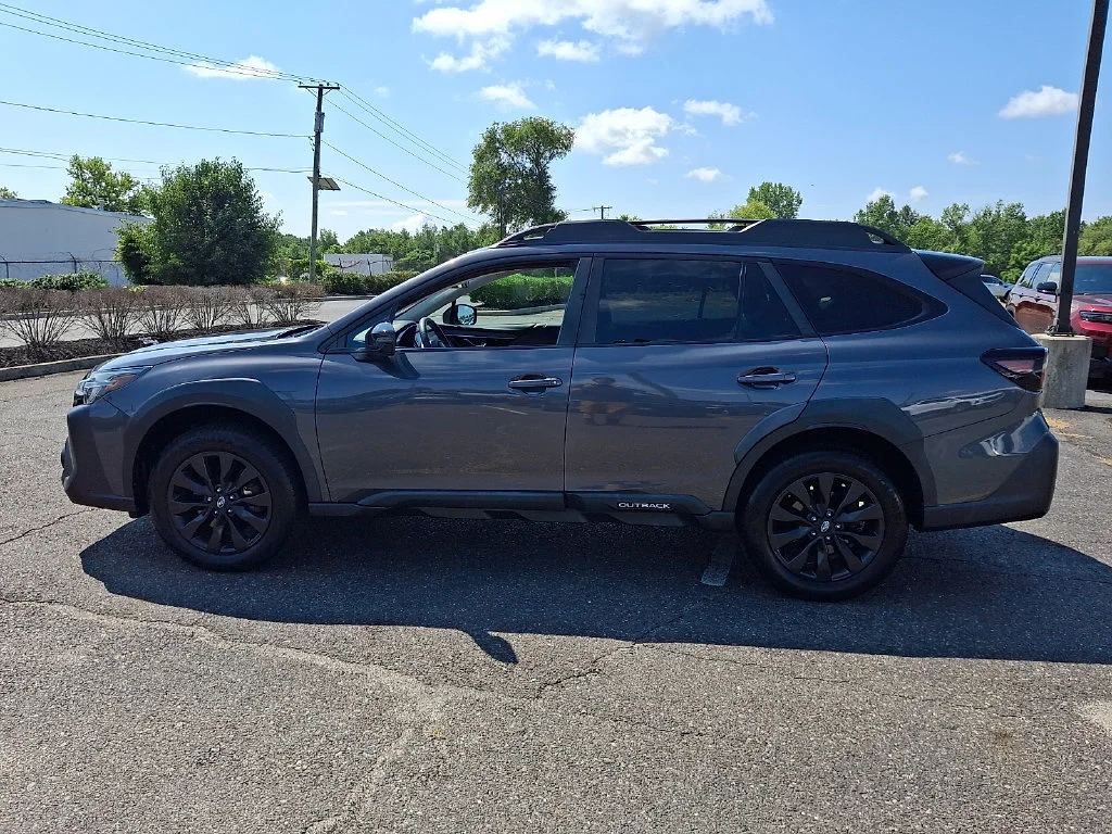 Used 2023  Subaru Onyx Edition XT image 7