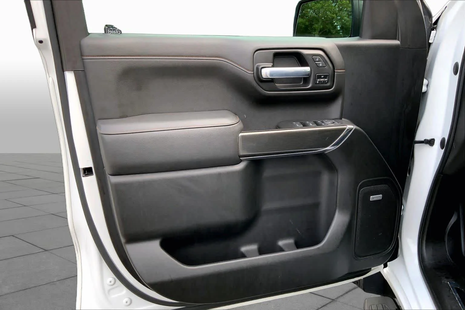 Used 2021 WHITE GMC AT4 image 19