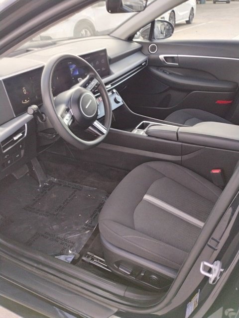 Used 2025 Carbon Blue Hyundai SEL image 1