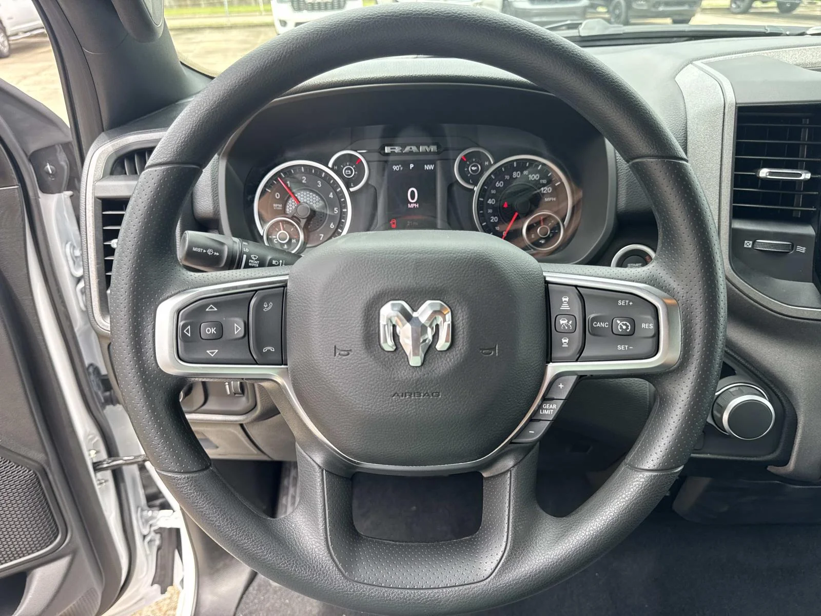 New 2026 Bright White Clearcoat RAM Tradesman image 10