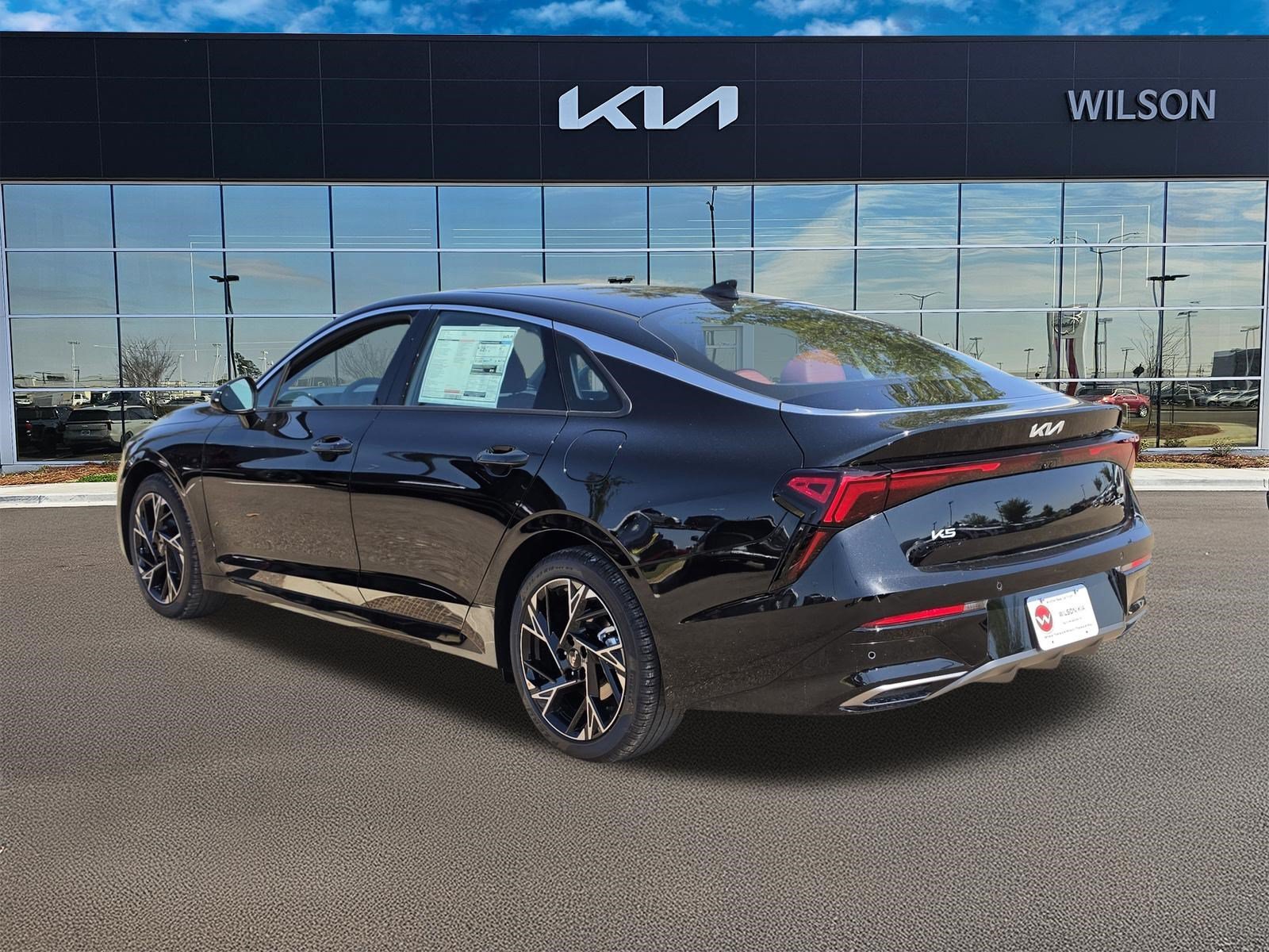 New 2027 Aurora Black Pearl Kia GT-Line image 4