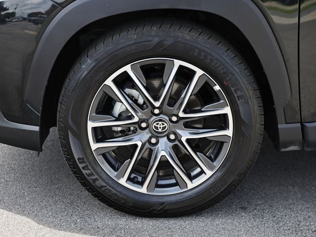 Used 2026 Jet Black Toyota XLE image 5