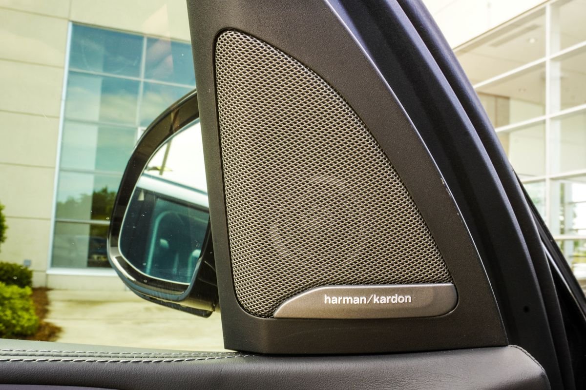 Used 2022 Black BMW Base image 37