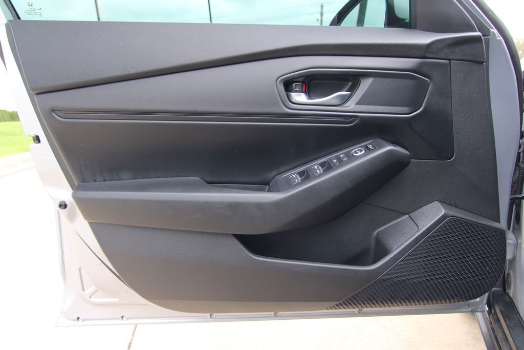 Used 2024 Silver Honda EX image 33
