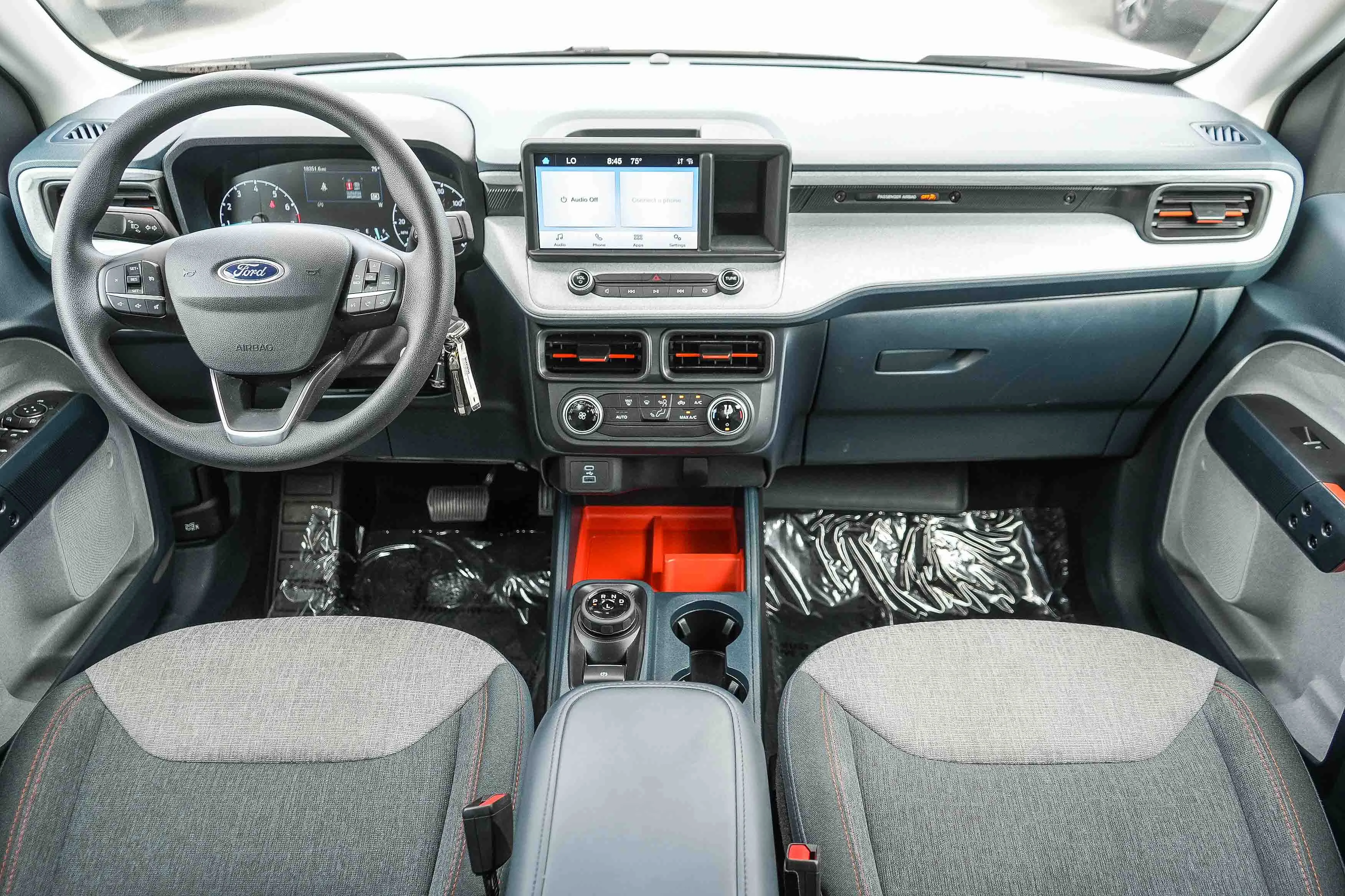 Certified Used 2024 Oxford White Ford XLT image 14