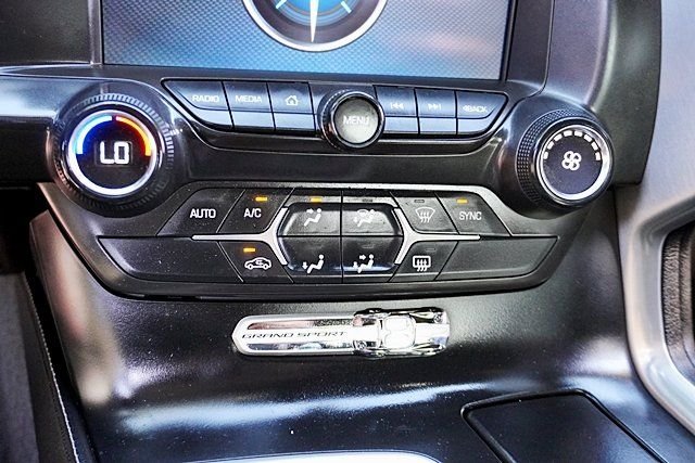 Used 2019 Black Chevrolet Grand Sport image 27