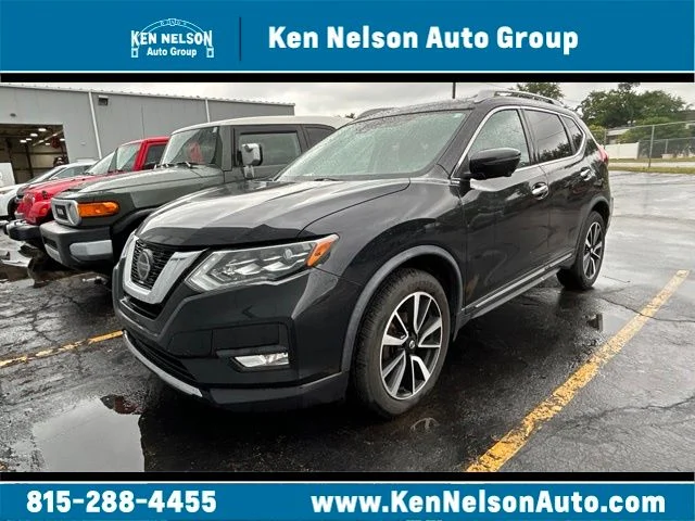 Used 2018 Black Nissan SL image 1