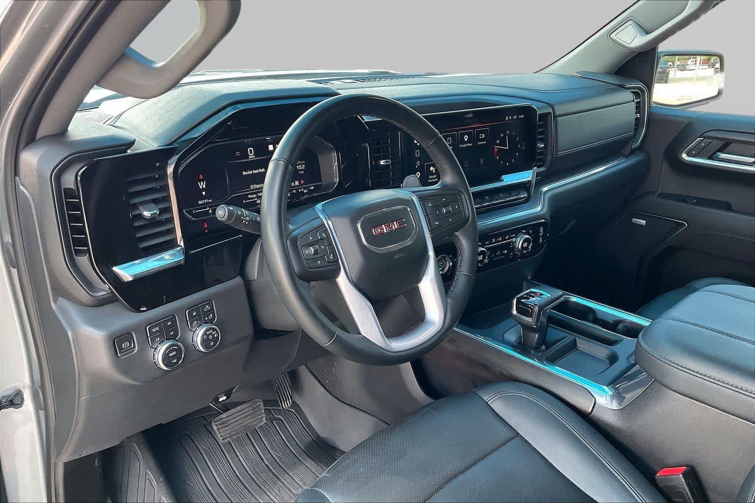 Used 2023 Sterling Metallic GMC SLT image 17