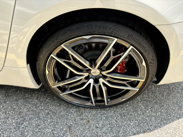 Used 2024 Bianco Maserati Modena Ultima Q4 ~ Rare Specification | Over $145K MSRP image 11